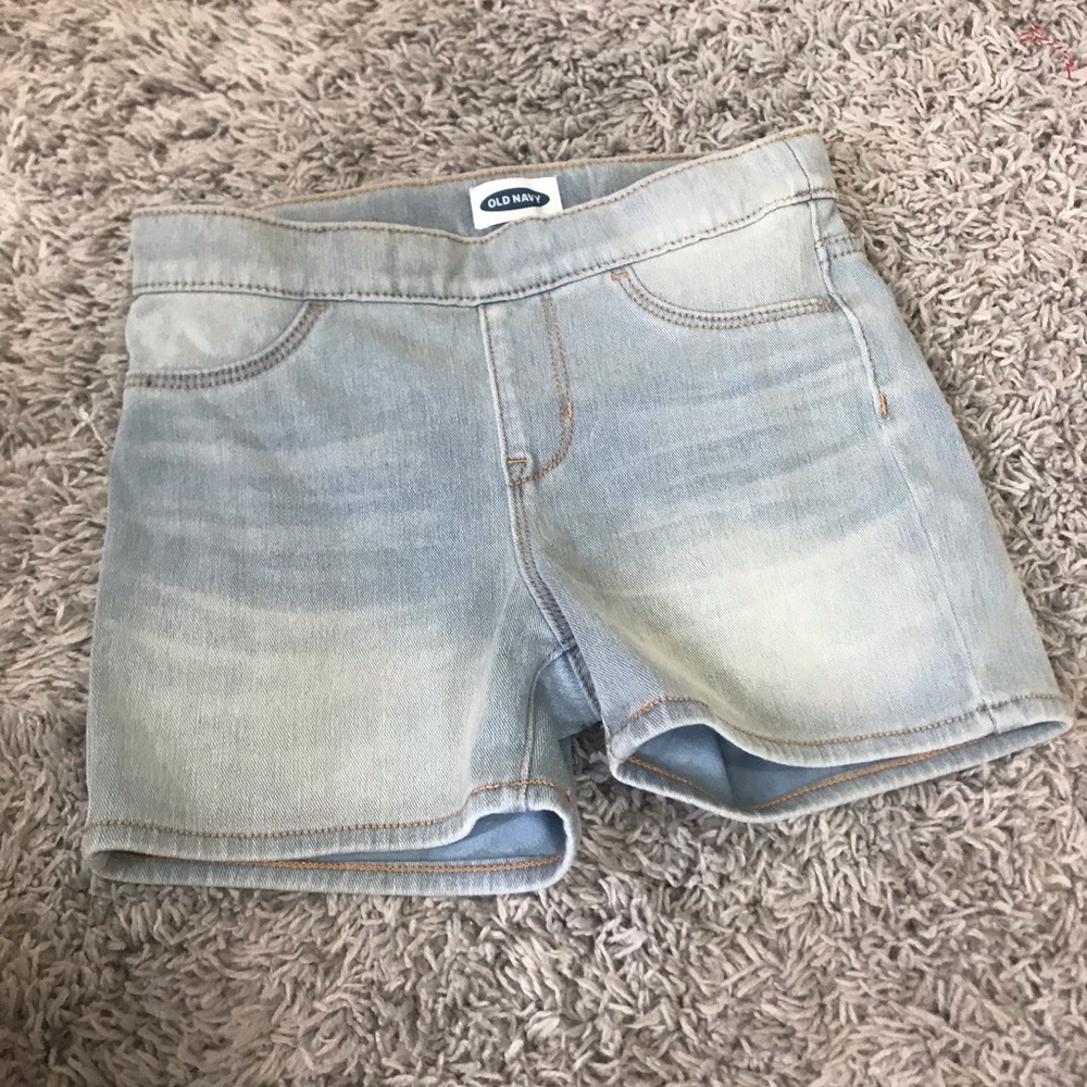Light wash jean shorts